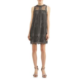 No Boundaries Juniors' sleeveless lace dress